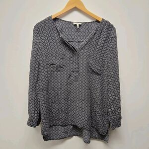 Joie Silk Blouse Womens sz Large Black Geometric Top Roll Tab Sleeve LS Tunic